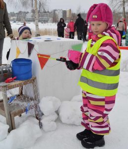 Pakkasjuhla pilkkionginta